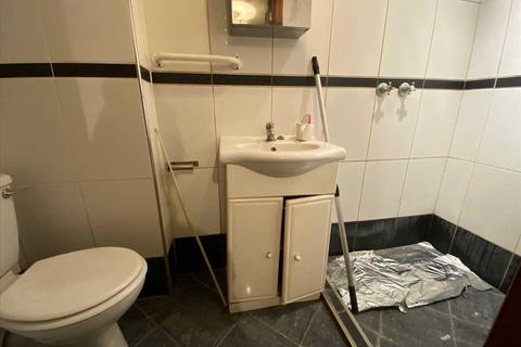 1 bedroom apartment to rent, Rostrevor Gardens, Hayes