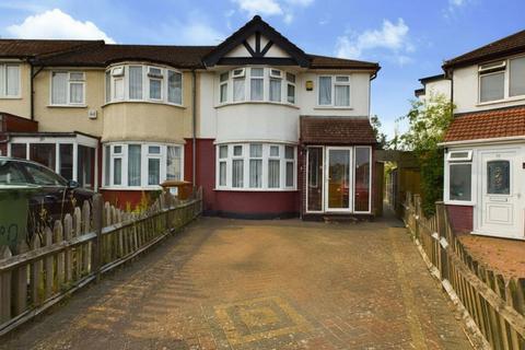 3 bedroom end of terrace house for sale, Primrose Close, Harrow, HA2