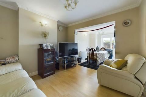 3 bedroom end of terrace house for sale, Primrose Close, Harrow, HA2