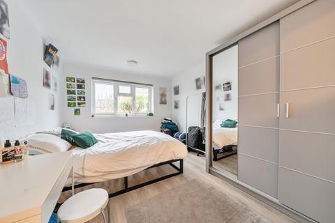 undefined, Foxgrove Road, Beckenham, Kent, BR3
