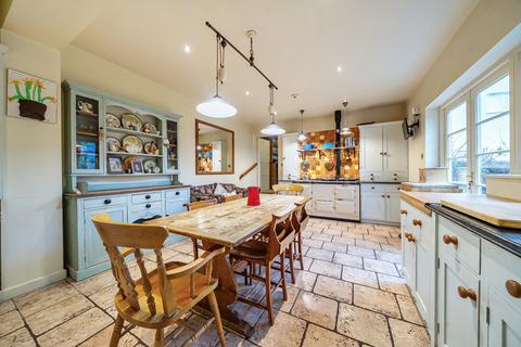 undefined, 37 The Village, Abberley
