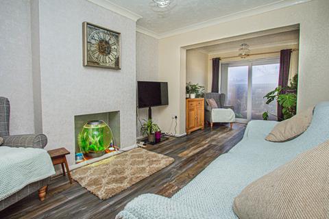 3 bedroom semi-detached house for sale, Hayden Avenue, Wellingborough NN9