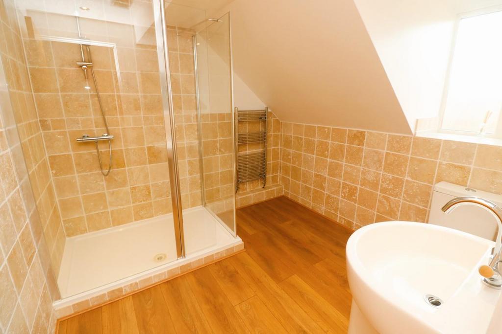 En-Suite Shower Room / WC