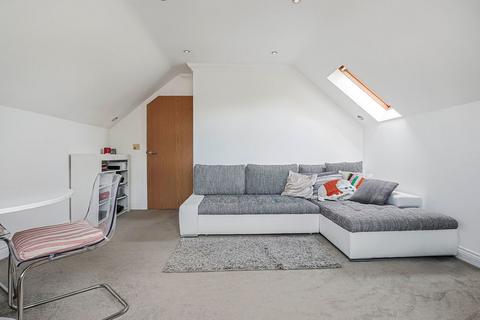 2 bedroom flat for sale, Queens Park West Drive, Bournemouth
