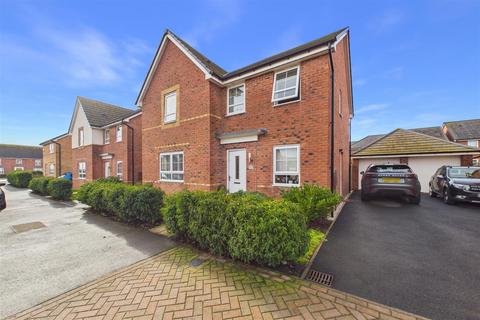 4 bedroom detached house for sale, Phoenix Lane, Fernwood, Newark