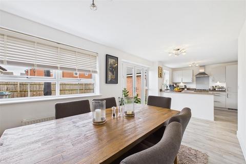 4 bedroom detached house for sale, Phoenix Lane, Fernwood, Newark