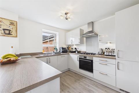 4 bedroom detached house for sale, Phoenix Lane, Fernwood, Newark