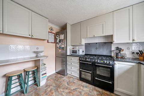 4 bedroom end of terrace house for sale, Martinsyde, Surrey GU22