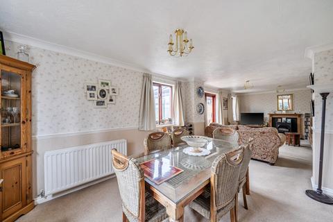 4 bedroom end of terrace house for sale, Martinsyde, Surrey GU22
