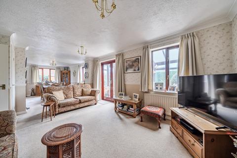 4 bedroom end of terrace house for sale, Martinsyde, Surrey GU22