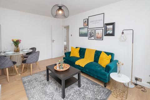 2 bedroom maisonette to rent, Worsley Bridge Road, London, SE26