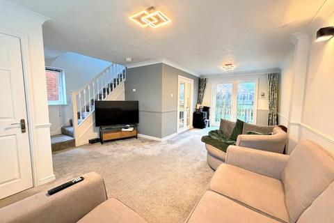 3 bedroom semi-detached house for sale, The Becketts, Stowmarket