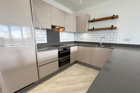 2 bedroom flat for sale, GARRISON HEIGHTS, MILLBROOK PARK, NW7