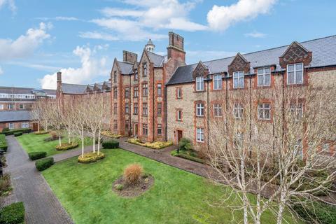 2 bedroom flat for sale, Whielden Street, Amersham HP7