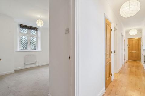2 bedroom flat for sale, Whielden Street, Amersham HP7