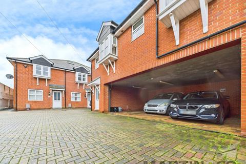 3 bedroom end of terrace house to rent, Copnor Mews, Portsmouth