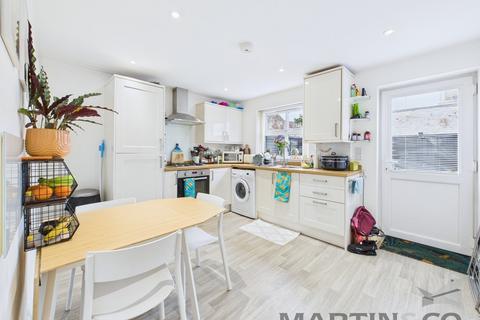 3 bedroom end of terrace house to rent, Copnor Mews, Portsmouth