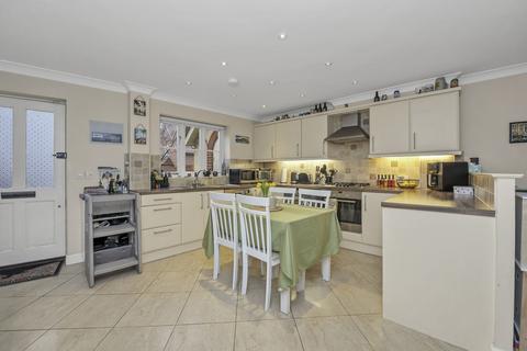 3 bedroom terraced house for sale, Cherry Tree Close, Bury St Edmunds