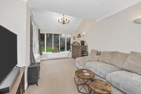 3 bedroom terraced house for sale, Cherry Tree Close, Bury St Edmunds