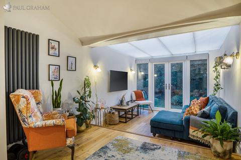 undefined, Egmont Road, Sutton