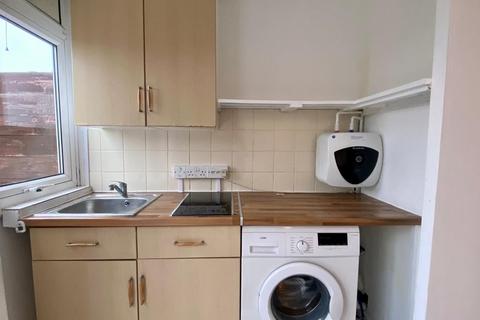 undefined, Mitcham CR4