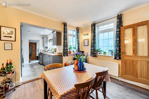 3 bedroom semi-detached house for sale, Wood Street, Mitcham