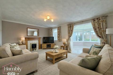 3 bedroom detached house for sale, Pontymason Court, Newport NP10