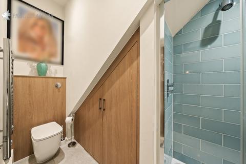 undefined, Woodcote Road, Wallington