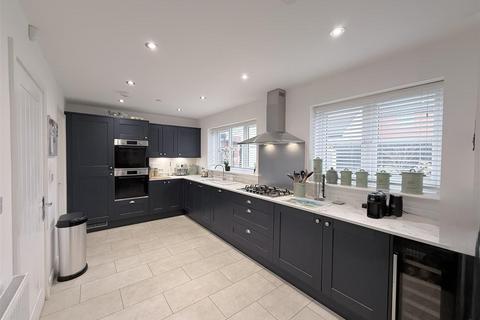 4 bedroom detached house for sale, Llys Pen Bryn, Aberdare CF44