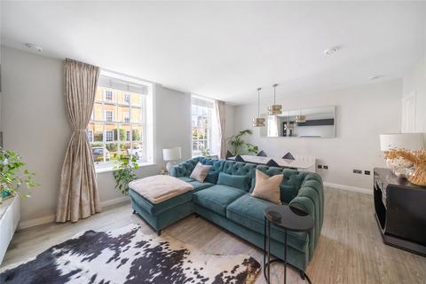 1 bedroom flat for sale, Vicarage Crescent, Battersea, SW11