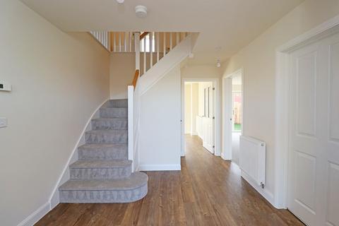 5 bedroom detached house for sale, Constable Gardens, East Bergholt