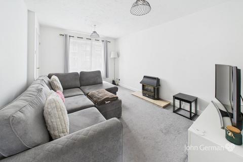 2 bedroom terraced house for sale, Perry Grove, Loughborough