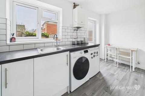 2 bedroom terraced house for sale, Perry Grove, Loughborough