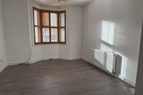 undefined, Hythe Road, Old Town, Swindon, SN1