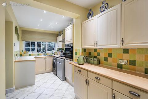 3 bedroom end of terrace house for sale, Stanley Square, Carshalton