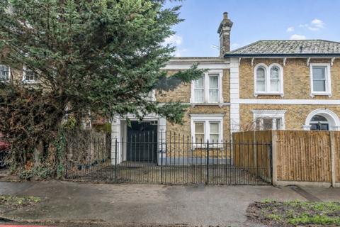 undefined, Carshalton Road, Sutton