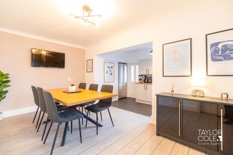 3 bedroom semi-detached house for sale, Darklands Road, Swadlincote