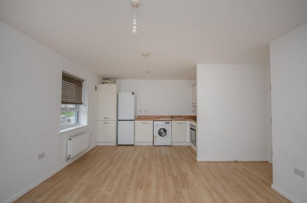 Kitchen pic 3.jpg
