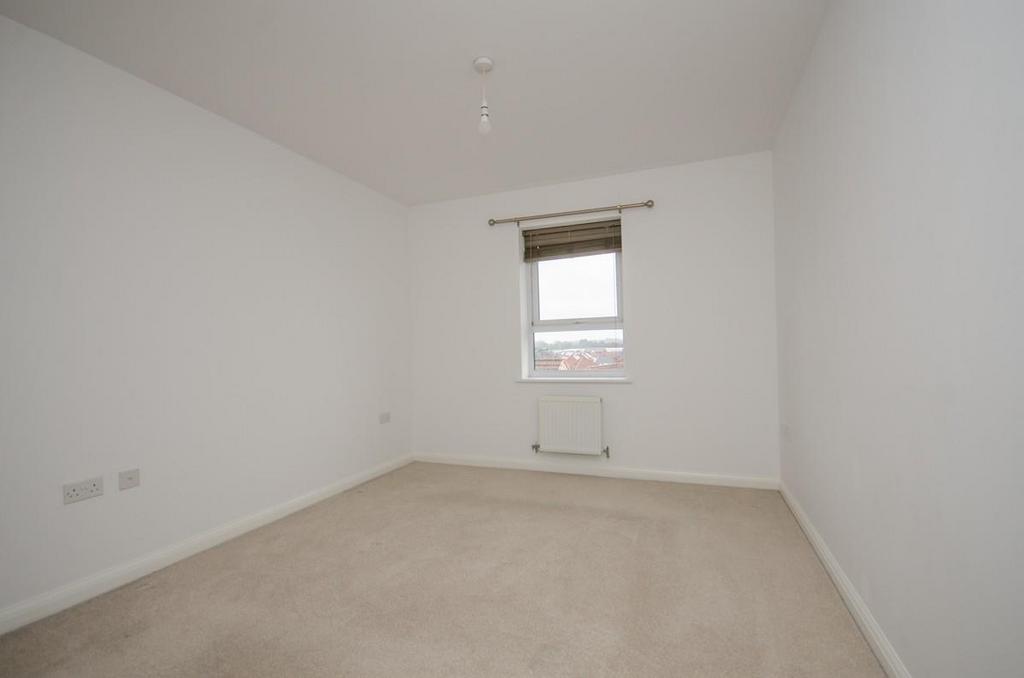 Bedroom 1.jpg
