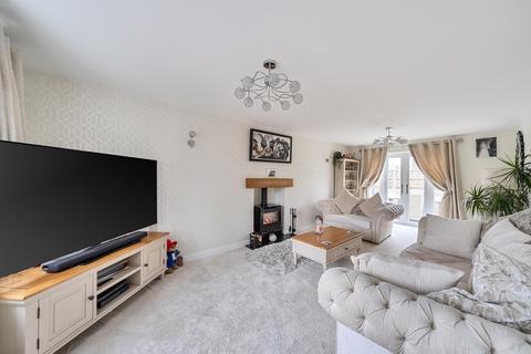4 bedroom detached house for sale, Kestrel Way, Tewkesbury GL20