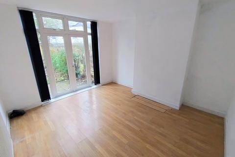 3 bedroom semi-detached house to rent, Upper Villiers Street, Wolverhampton WV2