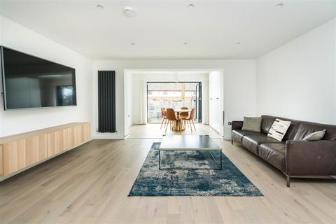 undefined, Tranton Road, Bermondsey, SE16