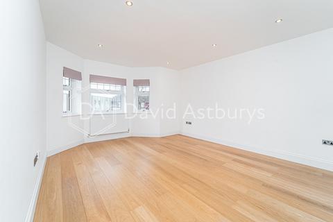 undefined, Palmerston Crescent, Palmers Green, London