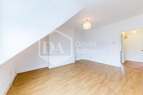 undefined, Palmerston Crescent, Palmers Green, London
