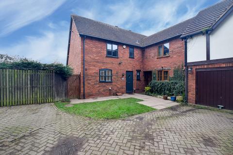 3 bedroom end of terrace house for sale, Mere Grove, Shawbirch, Telford, TF5 0NR