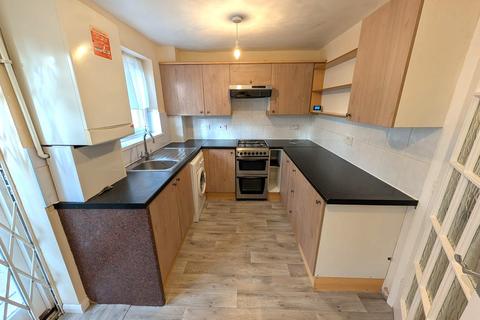 2 bedroom terraced house to rent, Eagle Drive, Colindale NW9