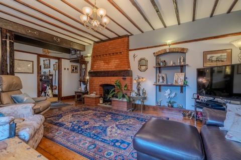 3 bedroom semi-detached house for sale, Old Catton, Norwich