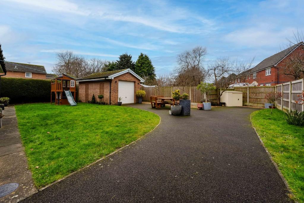 Alfreda, Chester Road, Lavister