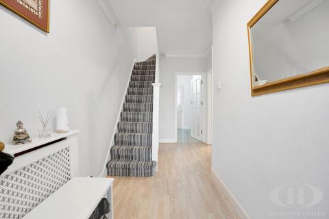 4 bedroom end of terrace house for sale, Victoria Avenue, Hounslow