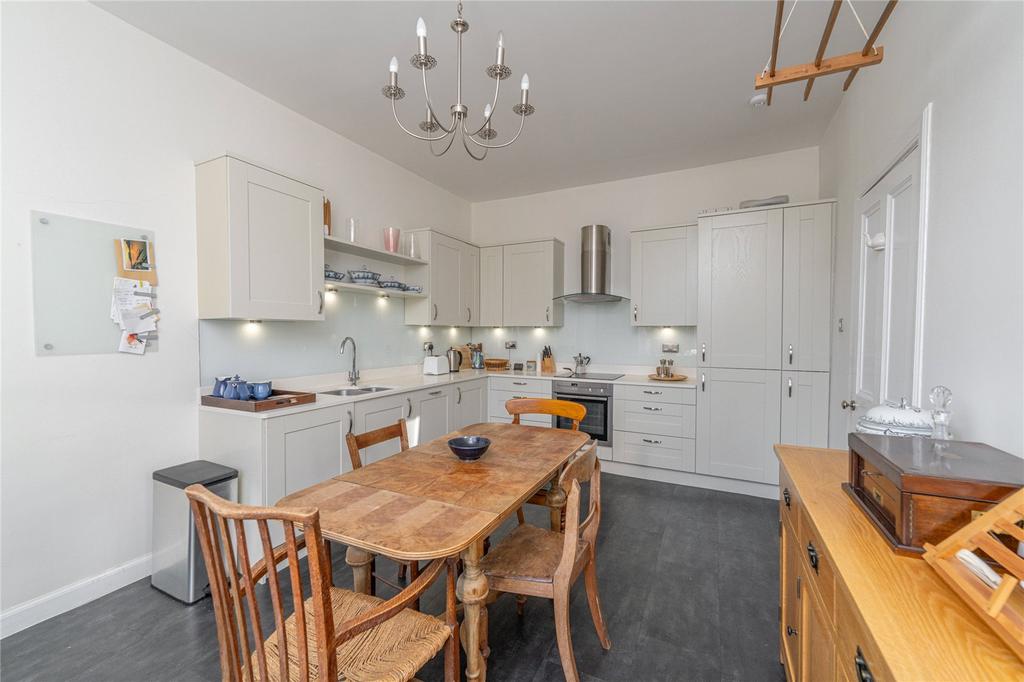 Kitchen Alt